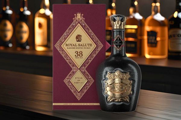 Salute  38年 Whisky Scotch Salute Royal - Destiny of Stone Old Year 38 Destiny of Stone ウイスキー